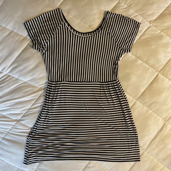 💚 a.n.a. Midi Short Sleeve Dress Black White XL - Picture 3 of 5
